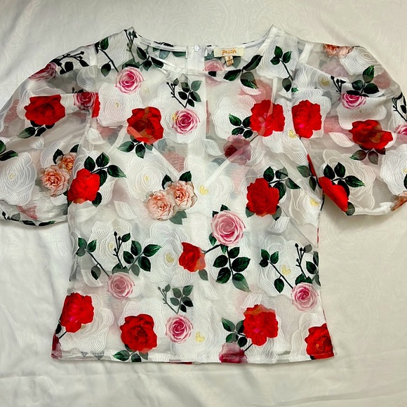 Flower top - Picture 1 of 1